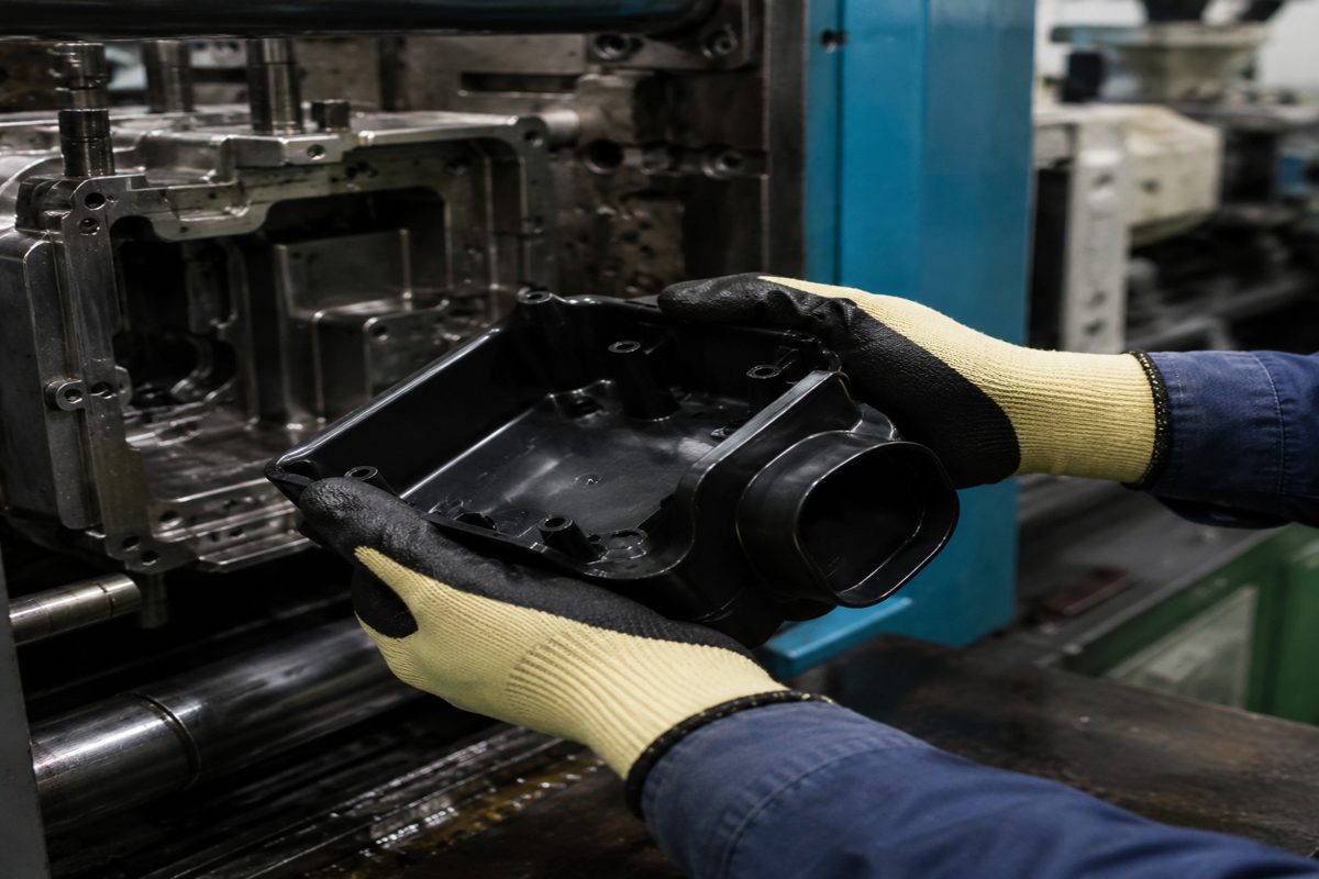 Contact Heat Gloves for Plastics Moulding and Hot Parts Handling