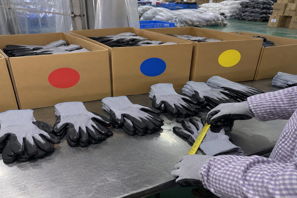 How to Plan S, M, L and XL Size Breakdown for a Work Glove Import Order